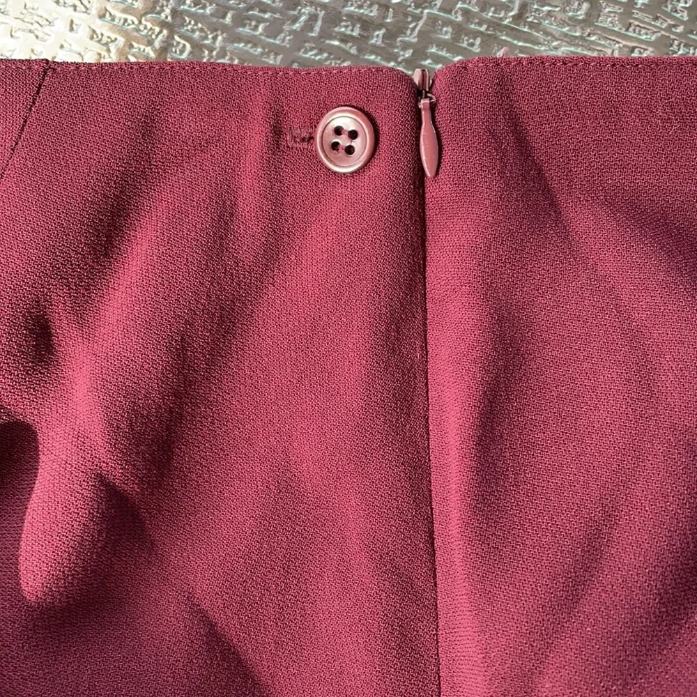 Jones NewYork %100 pure wool women’s petite skirt size 10 P